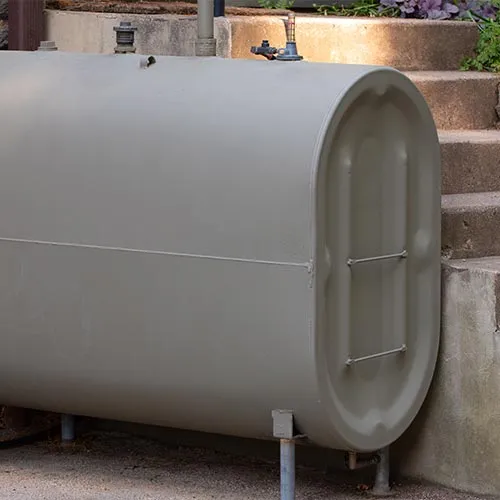 installing oil storage tanks